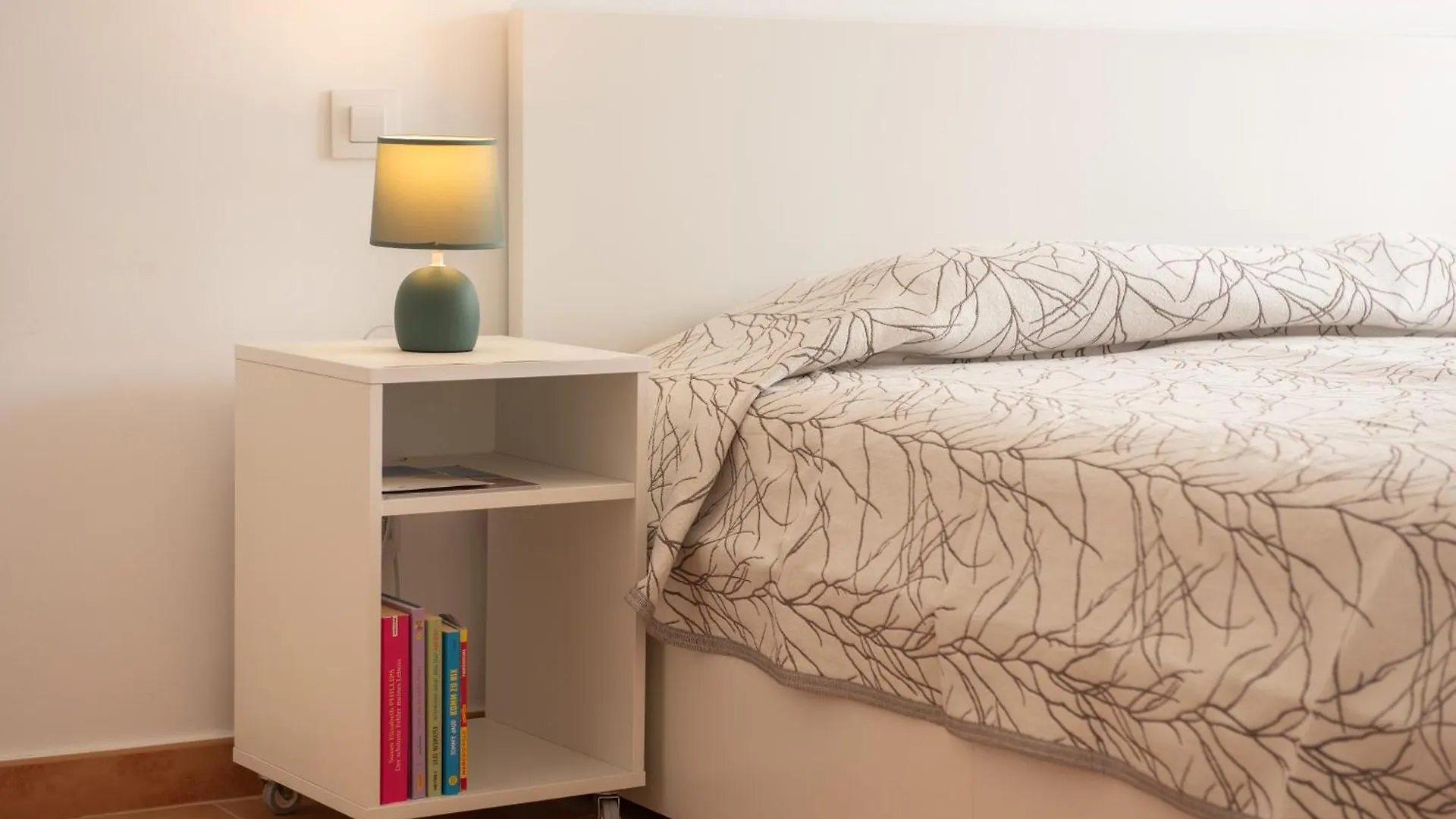 Апартаменты Casita Lola Коста Калма