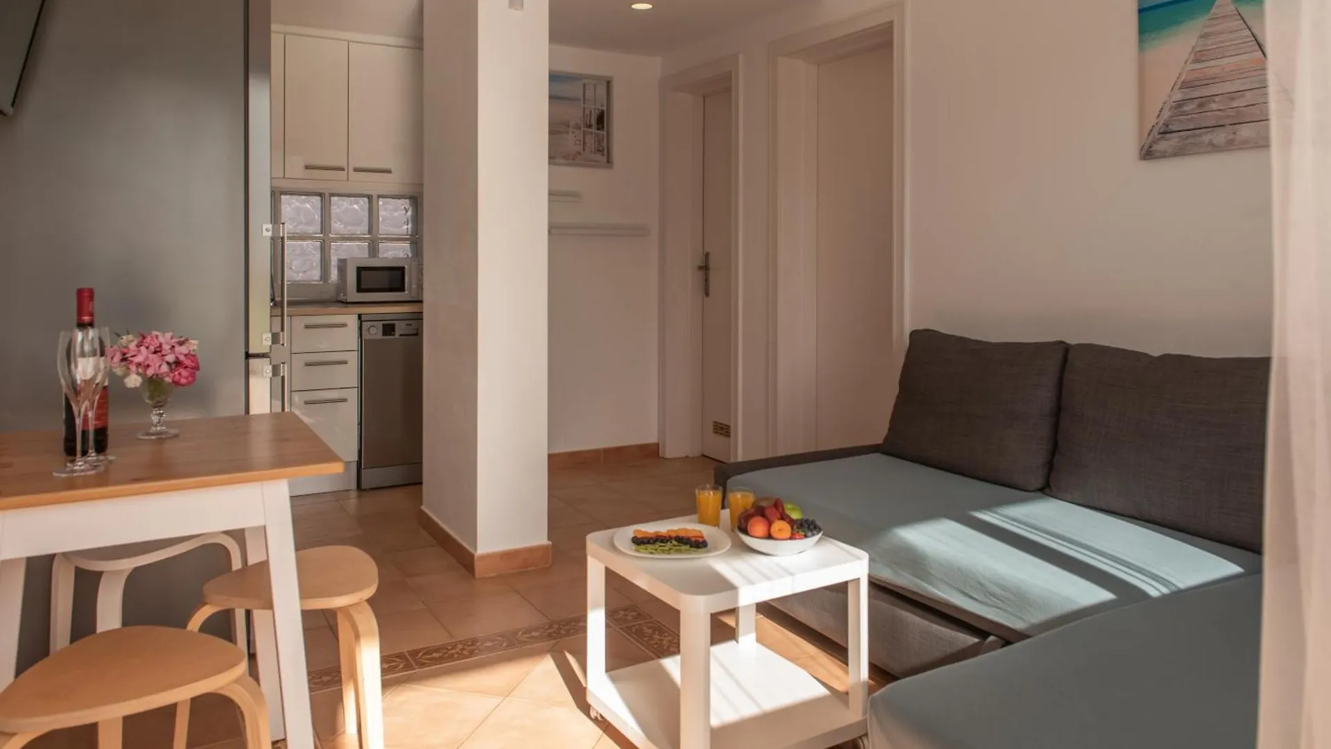 Апартаменты Casita Lola Коста Калма